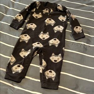 Adorable Black and Cream Wolf Print Footie